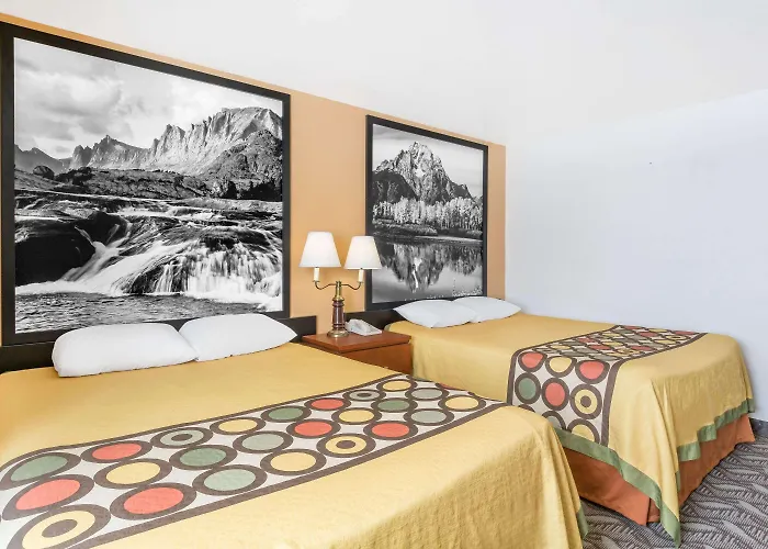 Super 8 By Wyndham Diamondville Motel